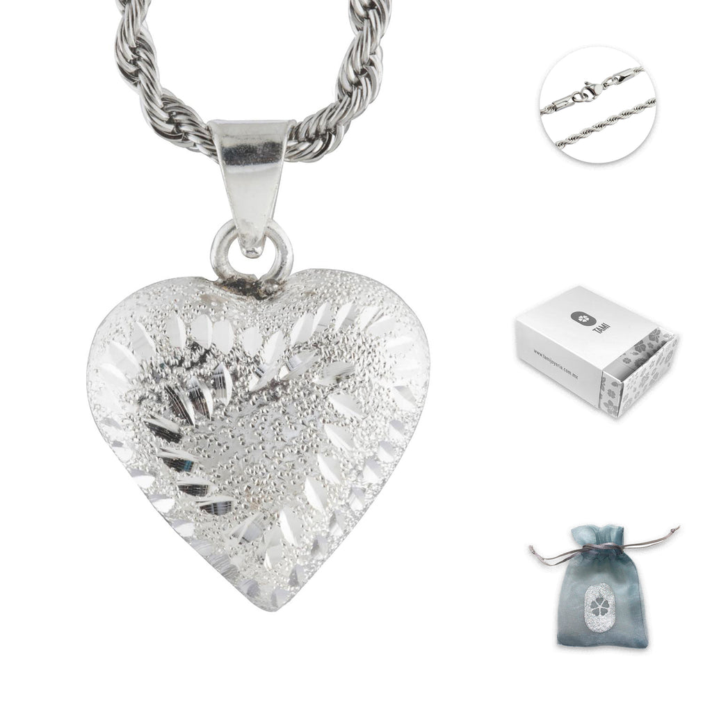 Collar Corazón Llamador de Ángeles en Baño de Plata con Cadena de Acero Inoxidable