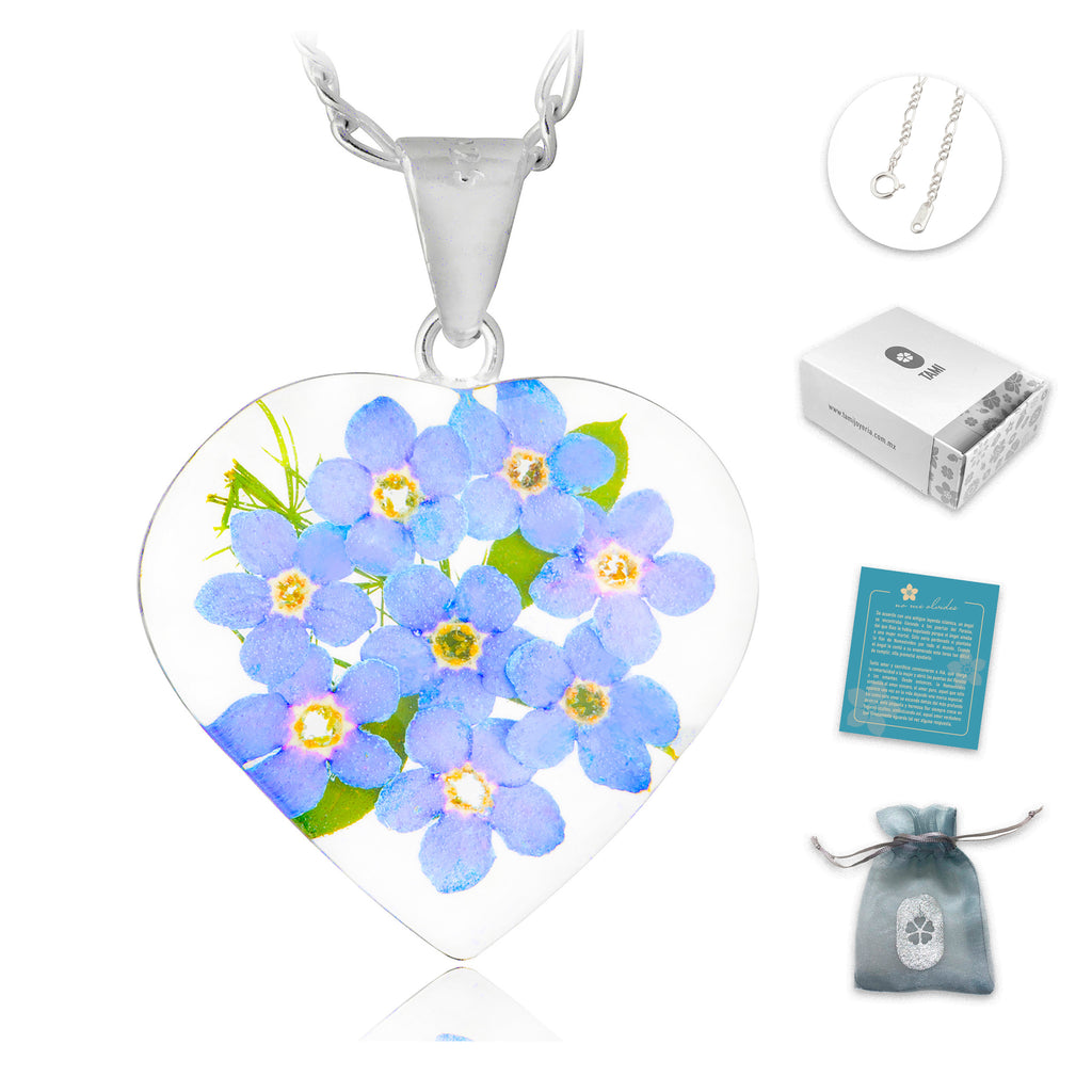 Collar con Flores Eternas de Nomeolvides en Corazón de Plata 925