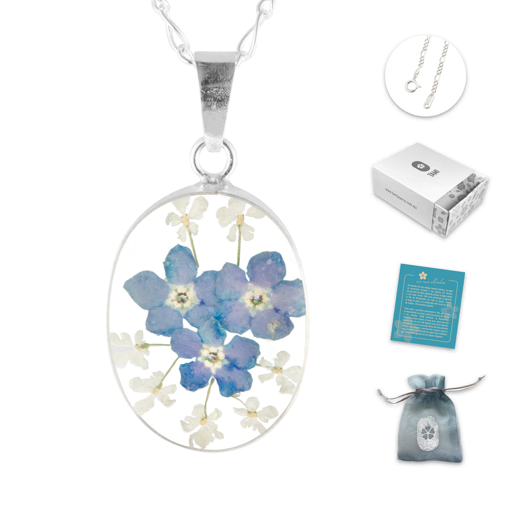 Collar con Flores de Nomeolvides y Encaje Natural en Corazón de Plata