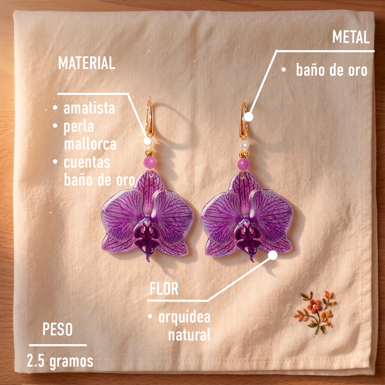 Aretes con Flor de Orquídea Natural y Piedras de Amatista y Perla Mallorca Elaborados en Baño de Oro