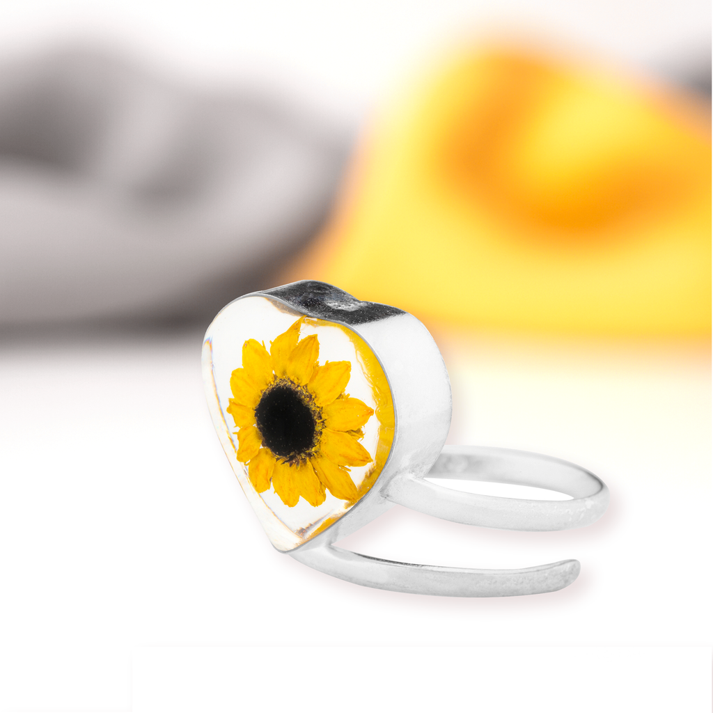 Anillo con Girasol en Corazón de Plata .925