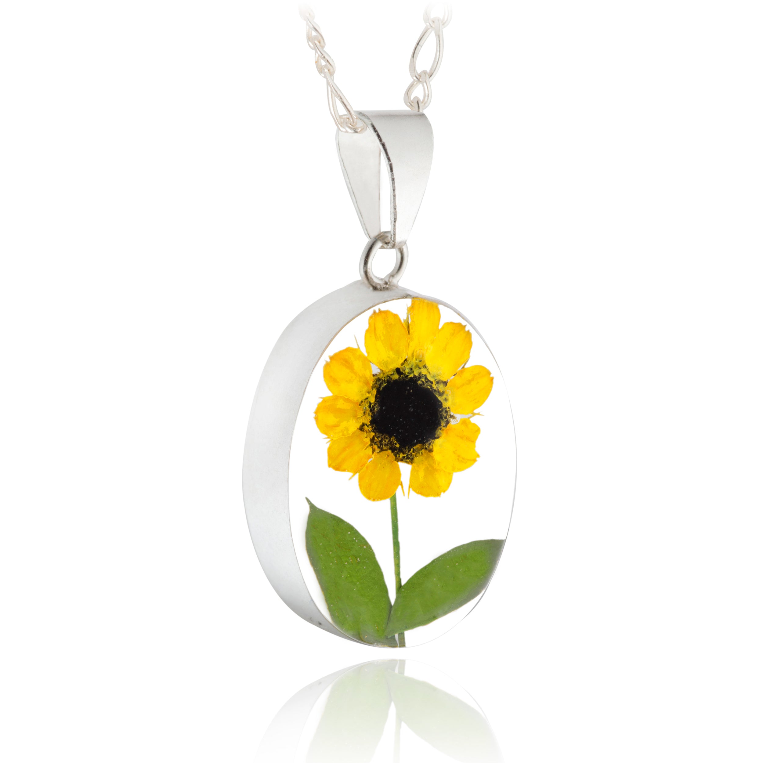 Collar de Girasol Eterno en Óvalo de Plata 925